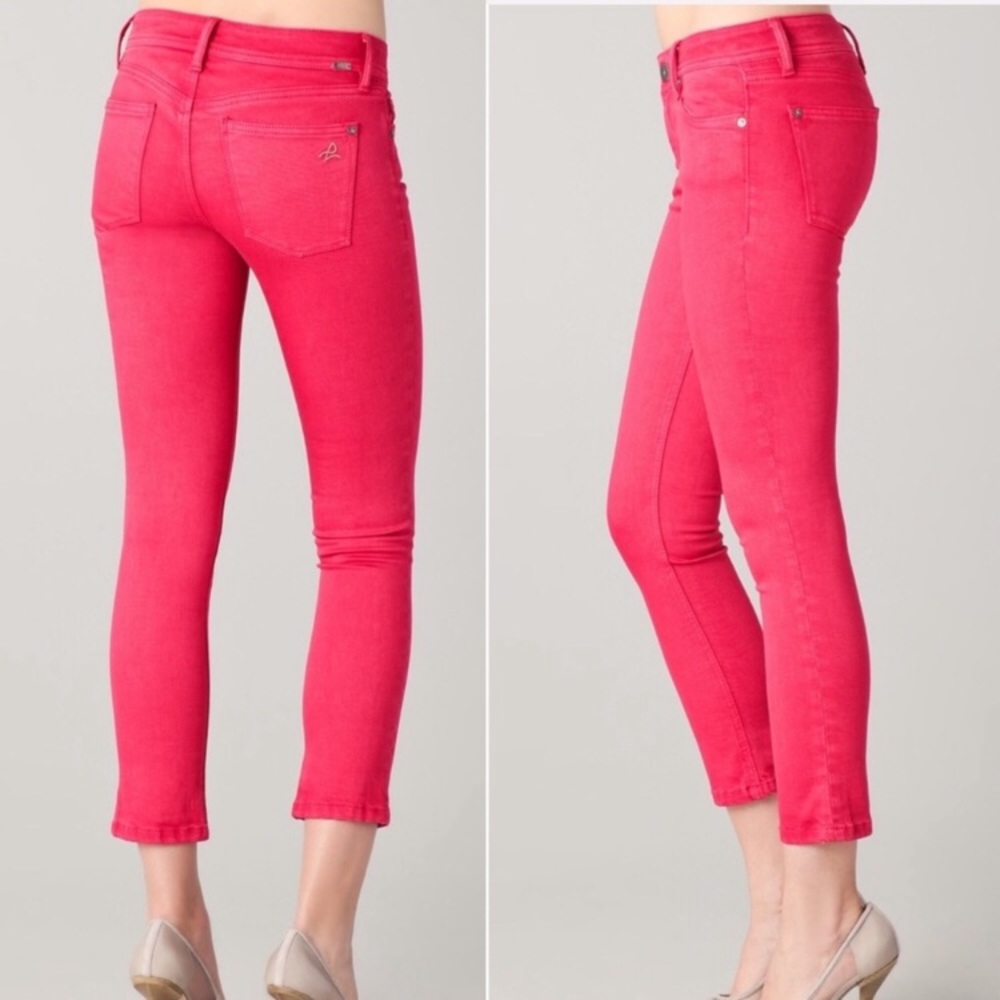 DL1961 Toni High Rise Crop Jeans / pink